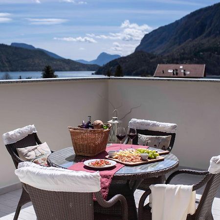 Attico Con Vista Sul Lago E Montagne A 몰베노 외부 사진