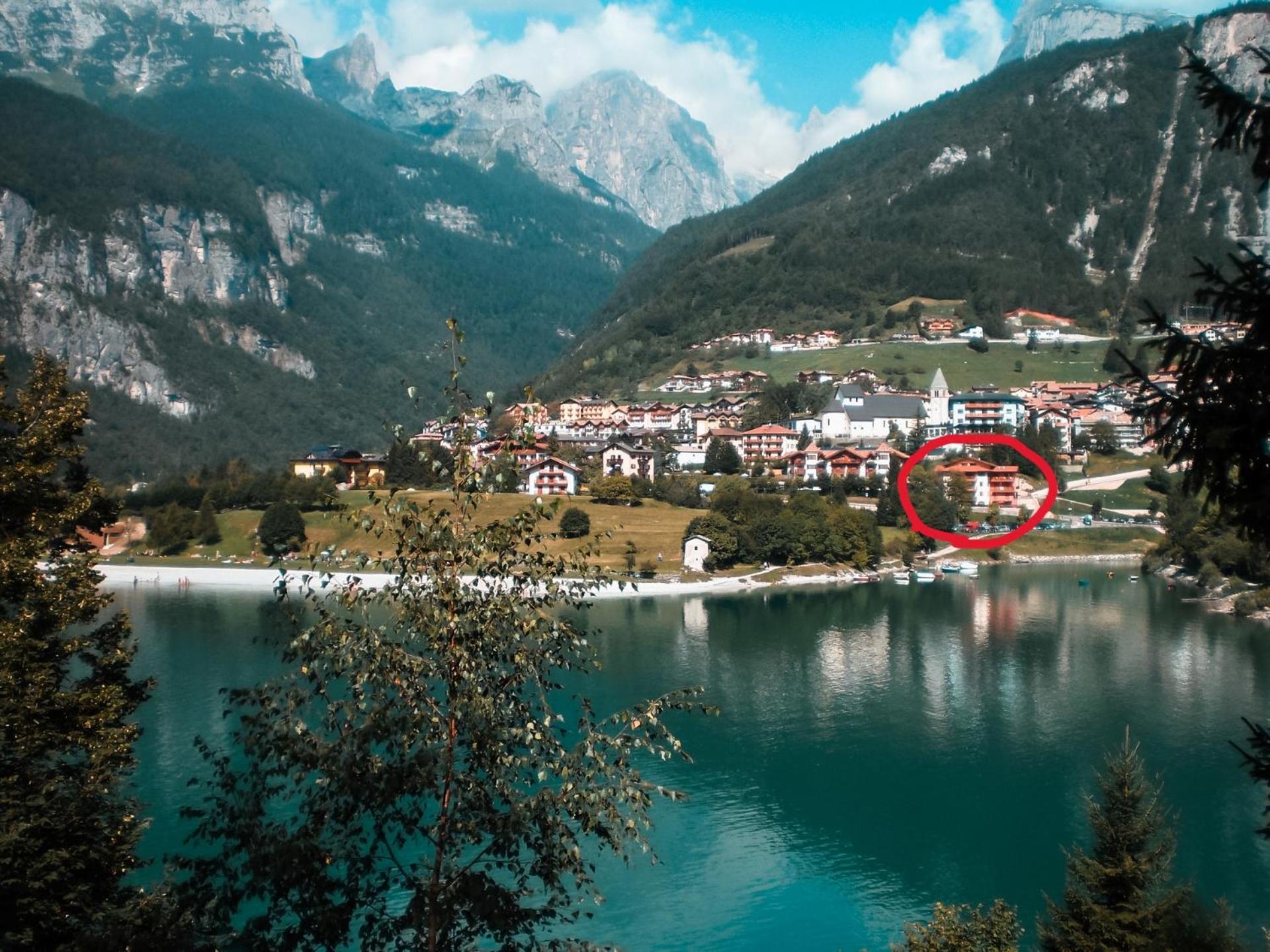 Attico Con Vista Sul Lago E Montagne A 몰베노 외부 사진